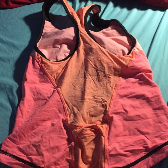 Lululemon tank top - Picture 2 of 4